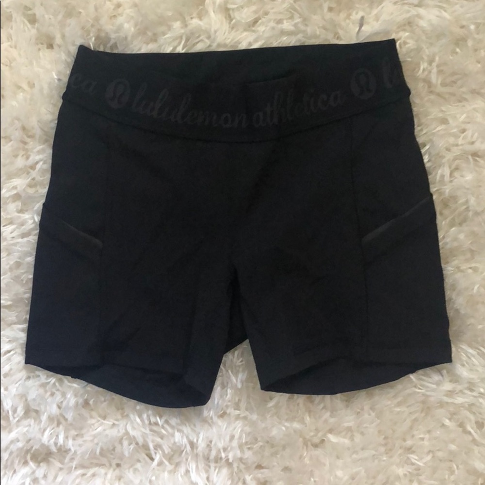 Lulu Lemon spandex shorts